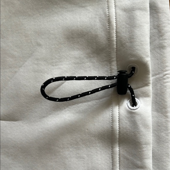 Nike Pro Women’s White Crop Oversized Hoodie - Picture 5 of 7